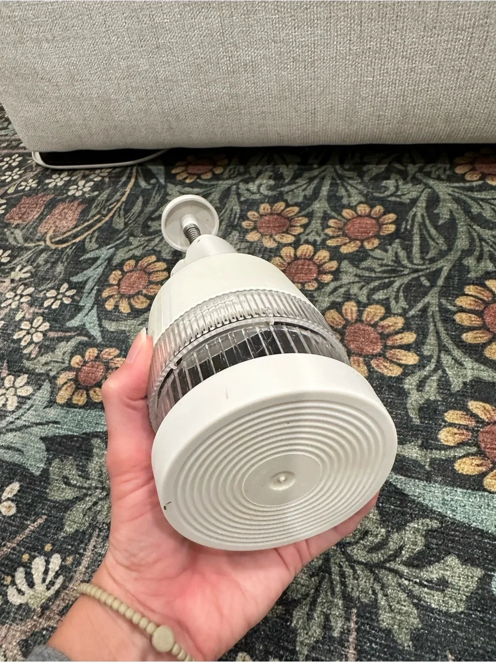Zyliss White Manual Food Chopper - Compact Kitchen Tool